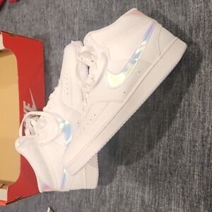NIKE Court Vision Mid Holographic Sz10